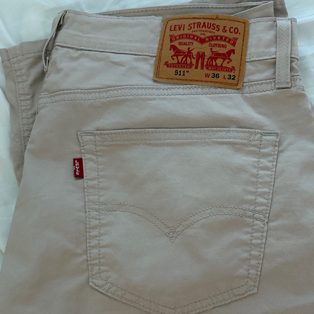 Levi's Men's Beige Slim Jeans